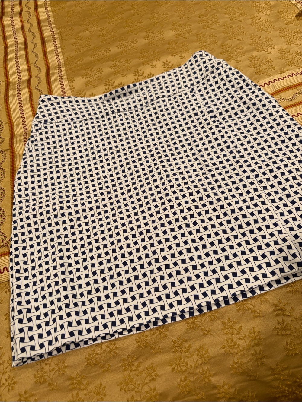 Swing Control Navy & White Geometric Print Skirt/Skort Rayon Blend, Nice, Size 4